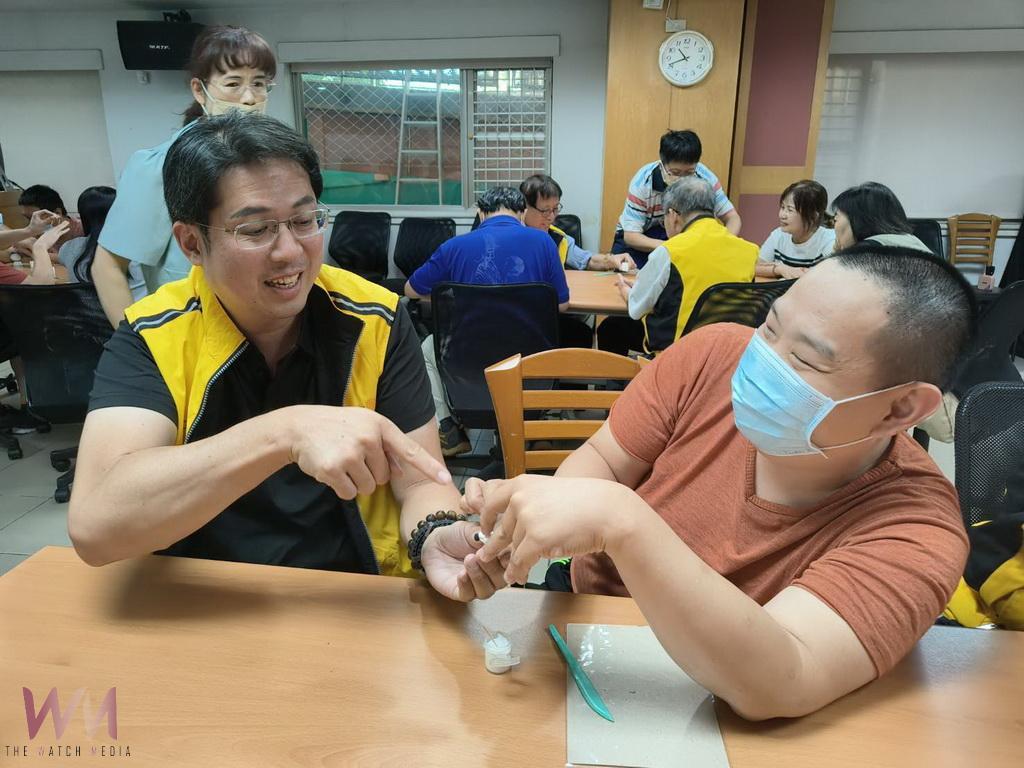彰化慈愛教養院受贈更新設備 中華存善慢飛天使關懷協會與台中黎明扶輪社攜手獻愛心 - https://www.watchmedia01.com