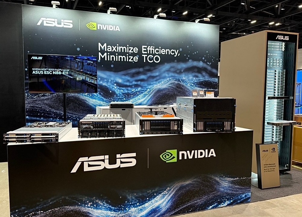 華碩於2025 OCP推出搭載NVIDIA HGX B300系統的AI工廠和新一代伺服器。