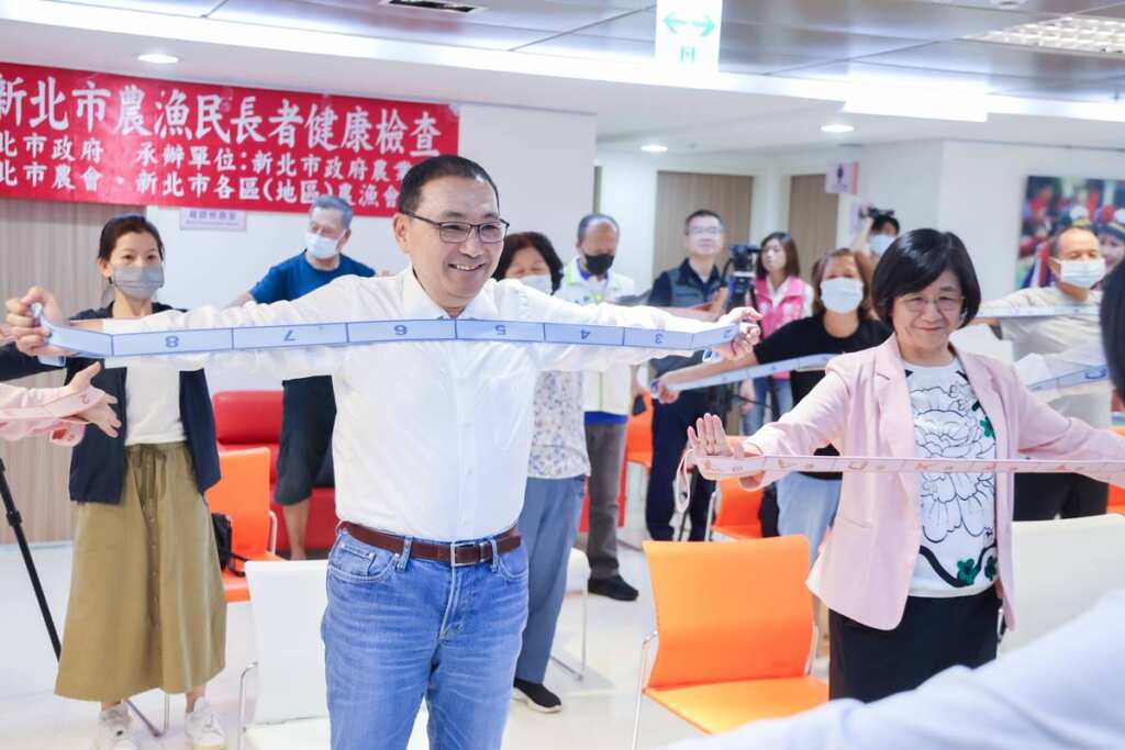 ▲市府推動「心血管二階段檢查PLUS」,新增心衰竭指數檢查(Pro-BNP),透過抽血分析可提早發現心臟衰竭風險,有效降低突發性危險。