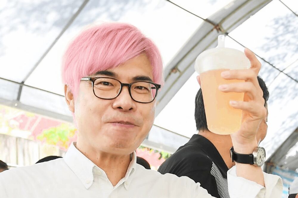 迎BLACKPINK陳其邁換粉紅髮頭貼 蕭美琴、蔡英文、邱議瑩接力互動 227 照片來源:陳其邁臉書