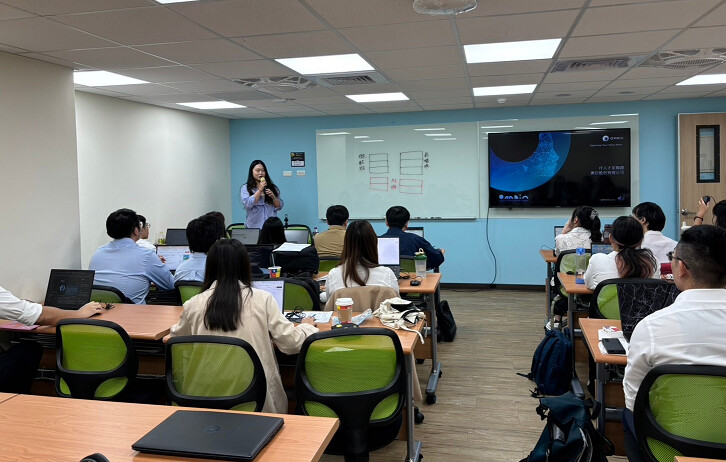 ▲綠界大數據攜手緯育TibaMe推出【電商成長顧問養成營】,反響熱烈,首梯已滿班。(緯煜提供)