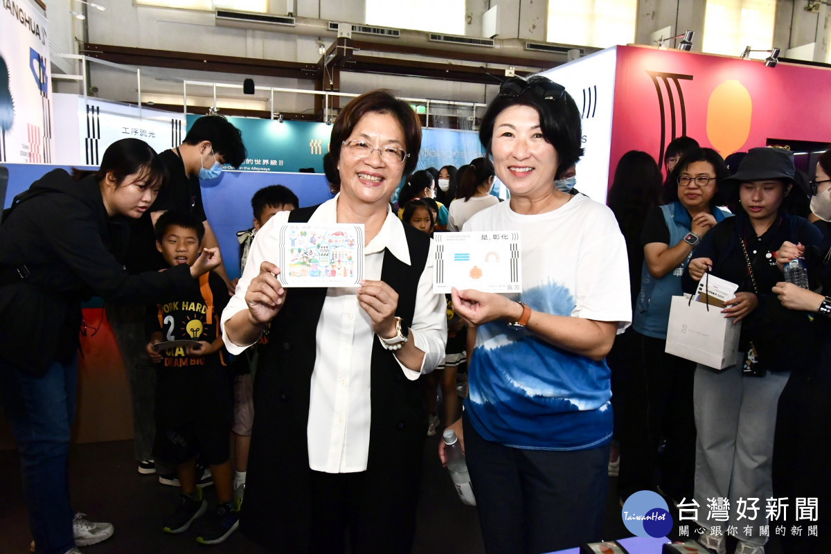 台東縣長饒慶鈴參訪2025台灣設計展，看見彰化無限可能。圖／記者鄧富珍翻攝