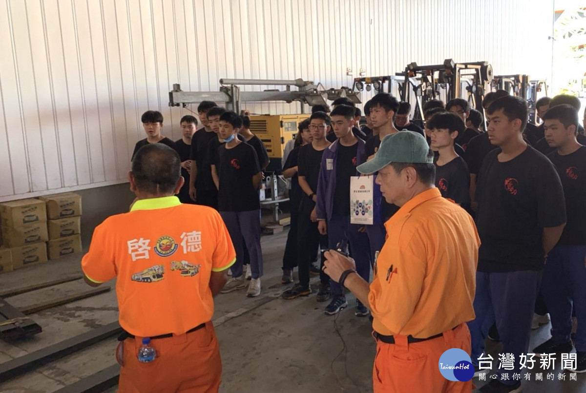 北科附工動力機械科實地參訪啟德機械起重工程股份有限公司，更能清楚了解機械產業。