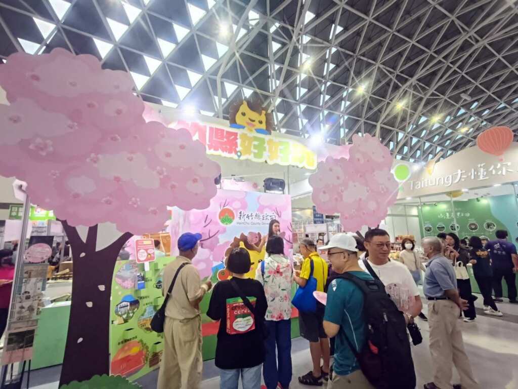▲粉嫩櫻花營造春日氛圍,展現竹縣獨特的旅遊魅力。