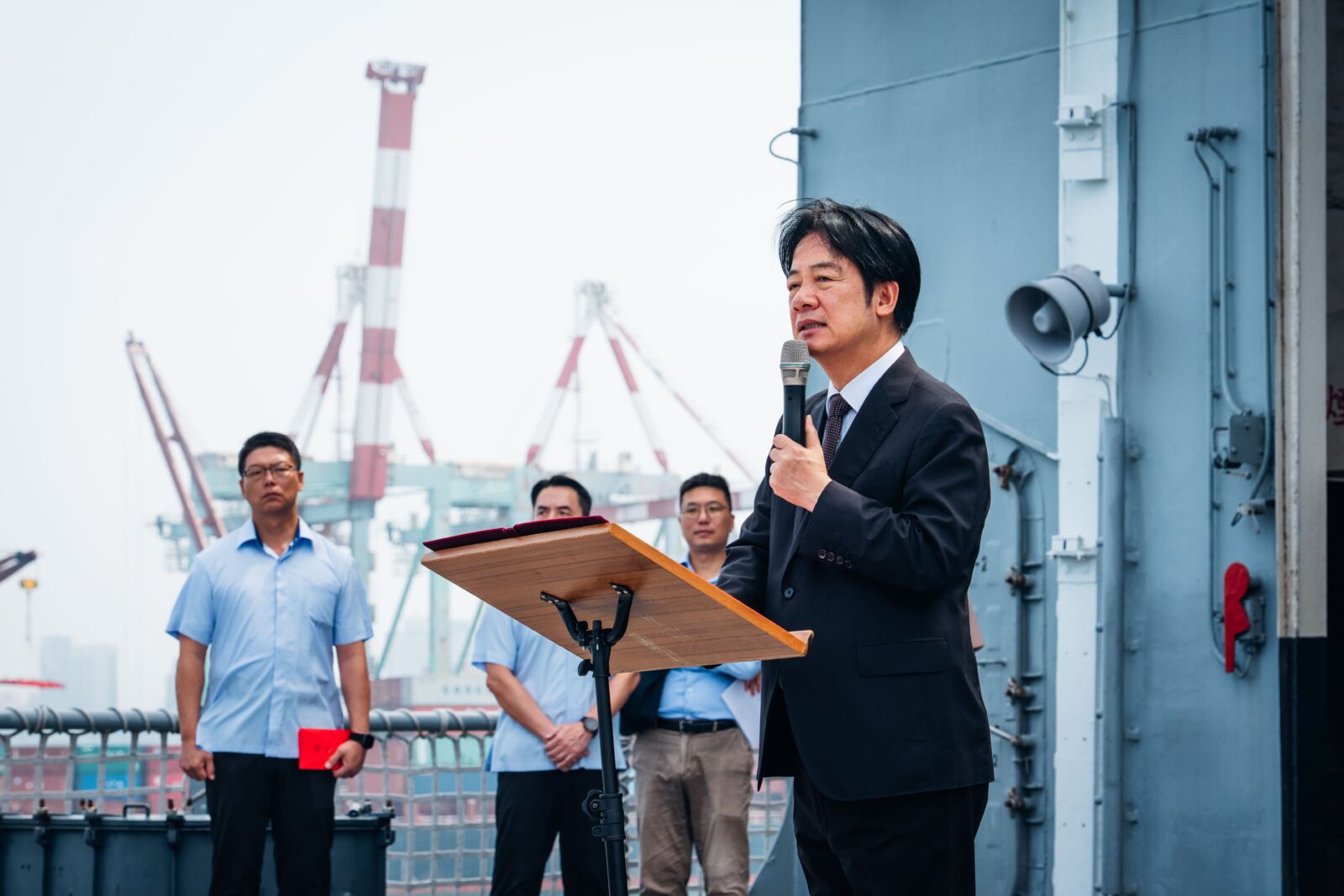 面對中國灰色地帶威脅 賴清德:打造「有榮耀、有戰力」鋼鐵艦隊守護國土 200 面對中國灰色地帶威脅 賴清德:打造「有榮耀、有戰力」鋼鐵艦隊守護國土 199