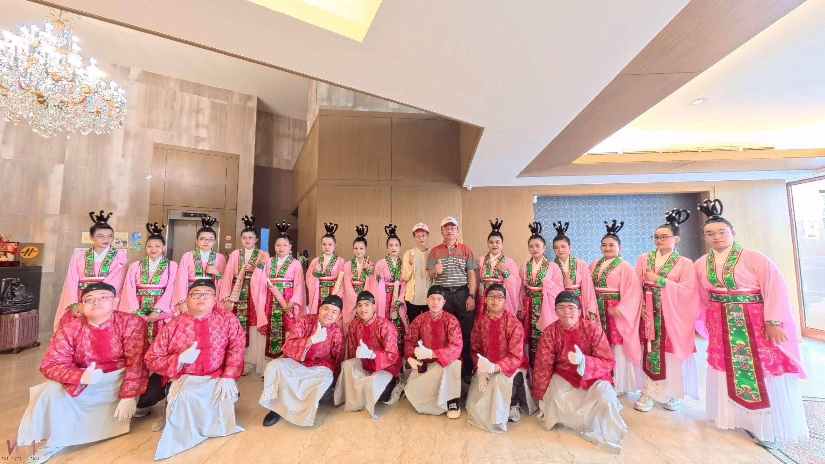 吳鳳科大跨海參與澎湖入火大典 外籍生著漢服體驗宗教文化 - https://www.watchmedia01.com
