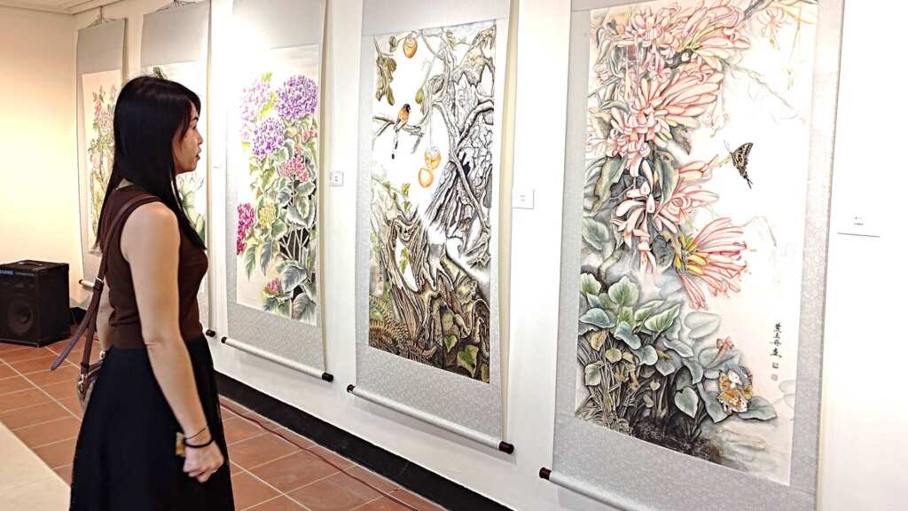 ▲員林市立美術館今日舉辦「谷硯書畫會會員聯展」。（記者林明佑翻攝）