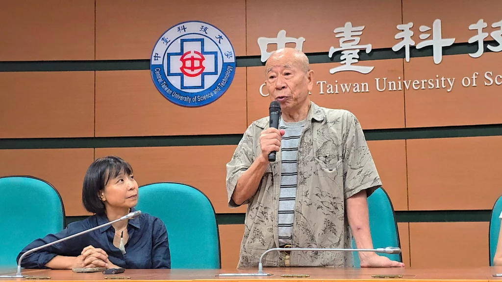吳炫三老師為現場聽眾解答。(圖/陳惠玲攝影)