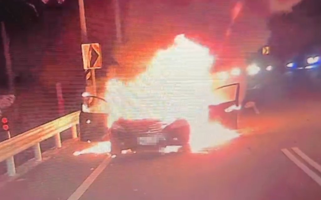 苗栗火燒車駕駛乘客急逃生! 女乘客意識模糊
