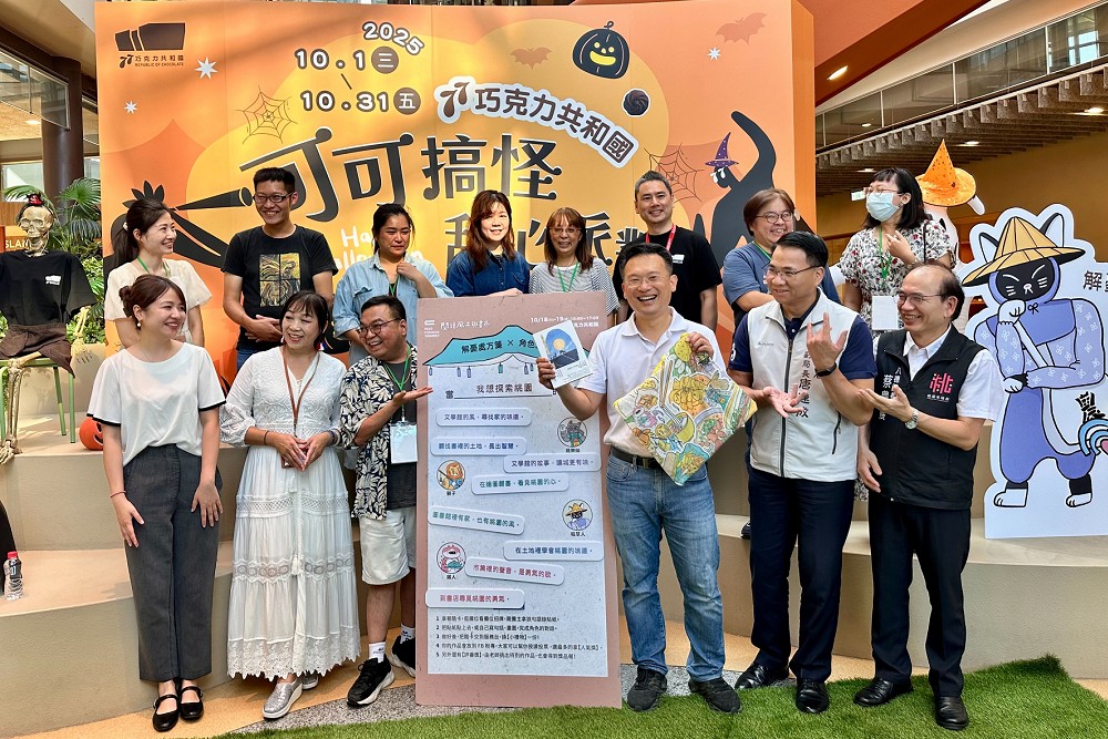 支持桃園在地獨立書店 蘇俊賓:演算法無法取代實體書魅力 228 支持桃園在地獨立書店 蘇俊賓:演算法無法取代實體書魅力 227