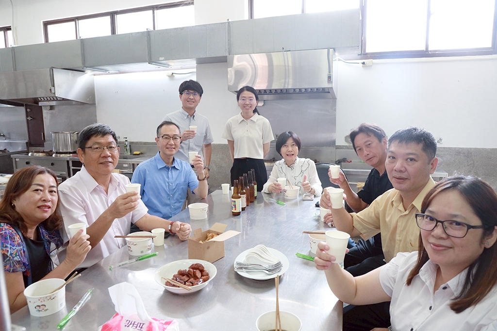 高科大校友蘇文炳返台參訪並授權相關影像資源