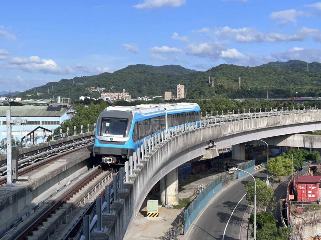 ▲捷運三鶯線全線動態測試中。