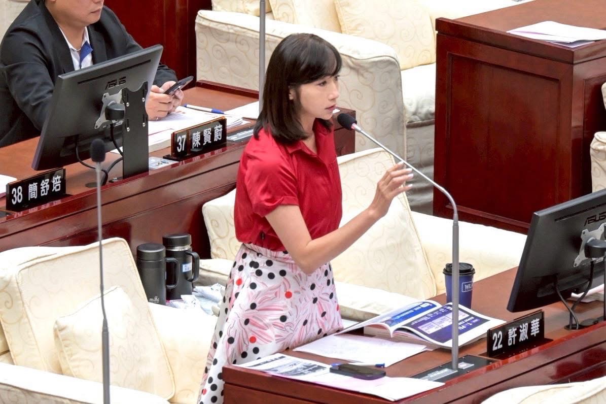 許淑華批京華城取消容獎打假球 都發局僅8月發函督促一次 232 許淑華批京華城取消容獎打假球 都發局僅8月發函督促一次 231