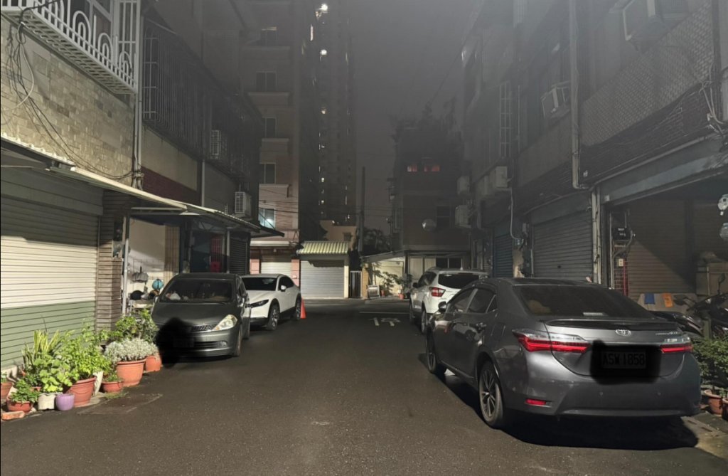 氣炸!高雄女車主「停自家門口」連兩天挨罰-警方說話了