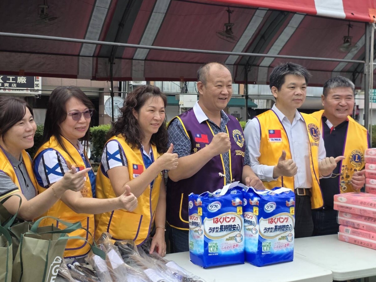 國際獅子會300E-1區為傳遞社會溫暖與關懷，辦「嘉女芳春 關懷長青，奇美傳愛 一起守護」公益活動。（圖/獅子會提供）