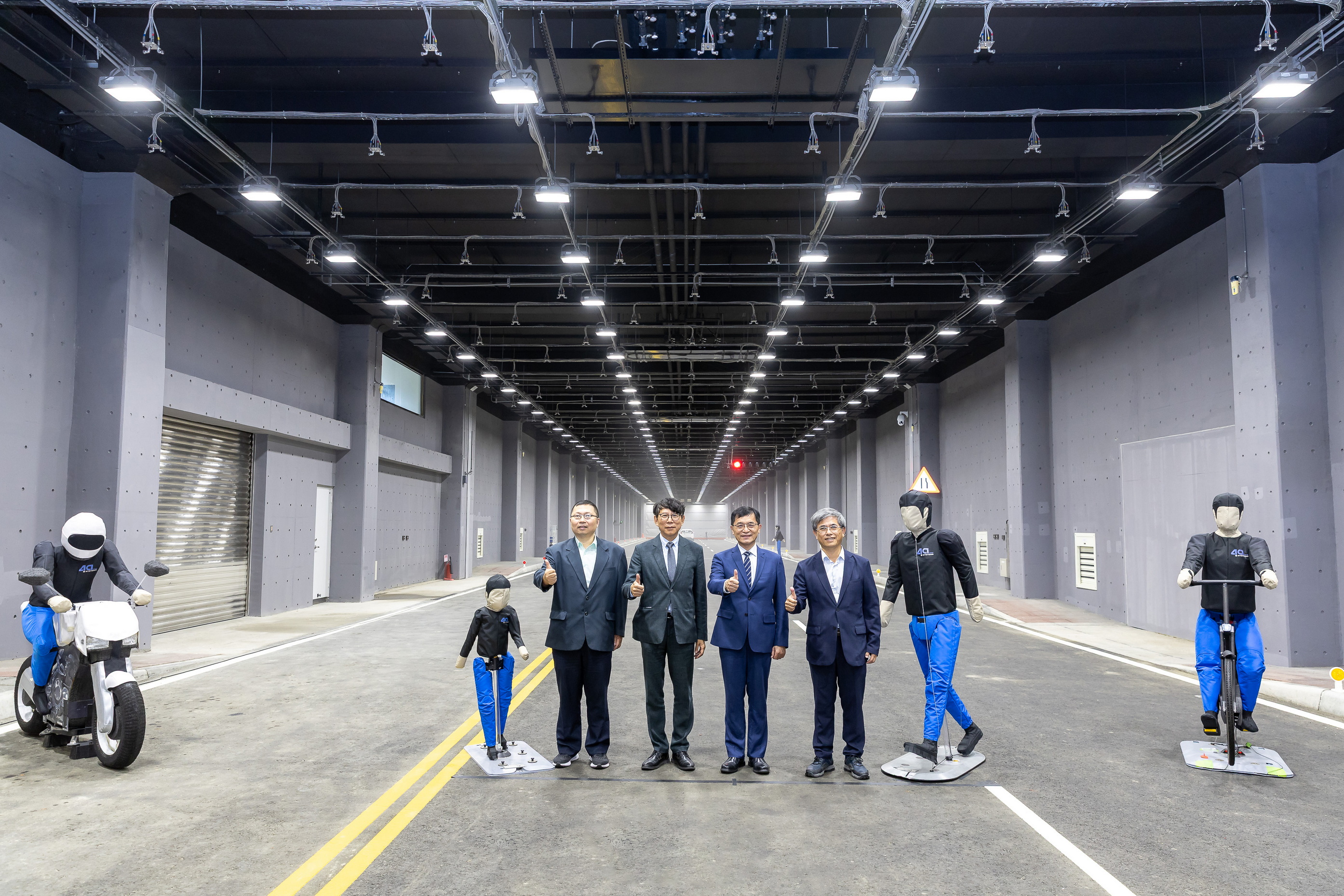 (有影片)/台灣首座國際級智慧自駕測試場啟用 車電產業搶攻國際市場 - https://www.watchmedia01.com