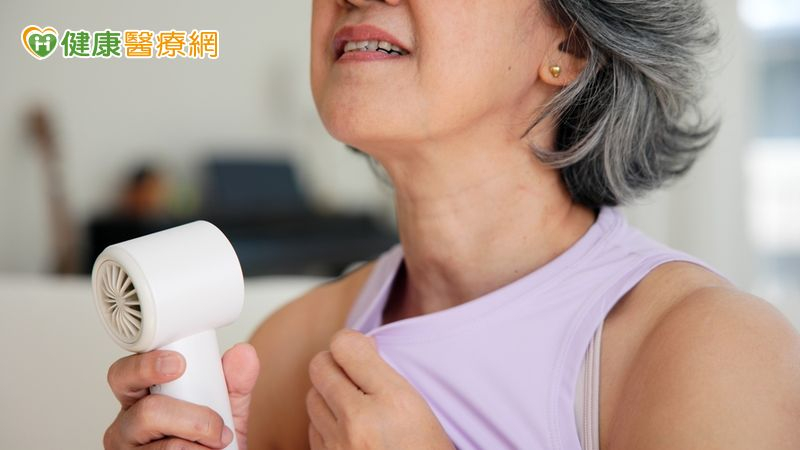 心悸盜汗、易怒健忘?中醫師揭「補腎養心」安然度過更年期轉折期