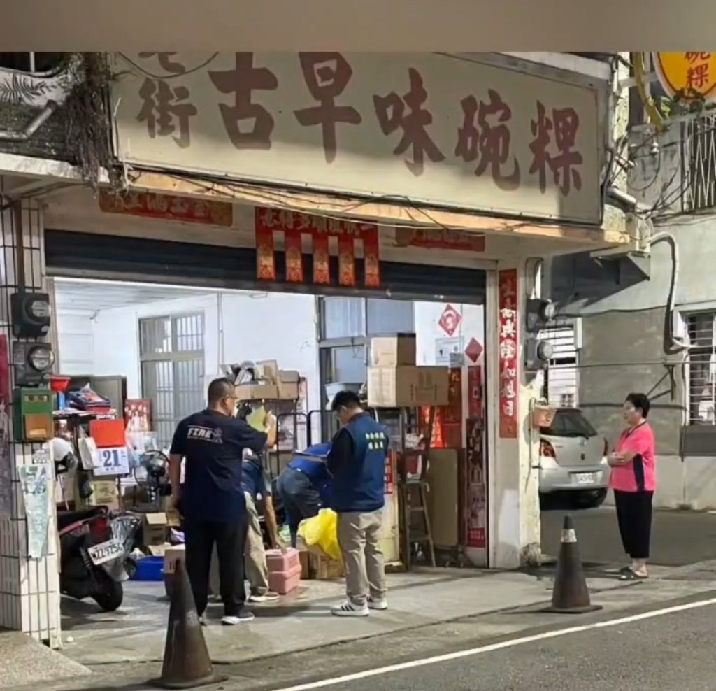 惡劣!-高雄旗山碗粿店老闆疑虐貓-網刷負評店家求饒-動保處出手了