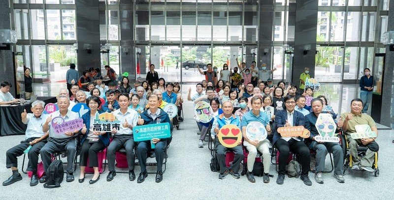 跨越障礙一起出發 身心障礙者藝術創作前進四維行政中心聯展