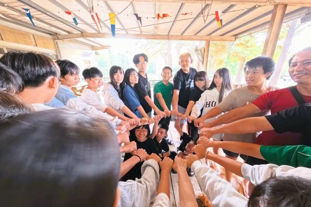▲彰化家扶青少年服務社區據點「好伴+」帶領成員至桃園渴望園區辦理「跨出舒適圈」成長營。(圖/彰化家扶提供)