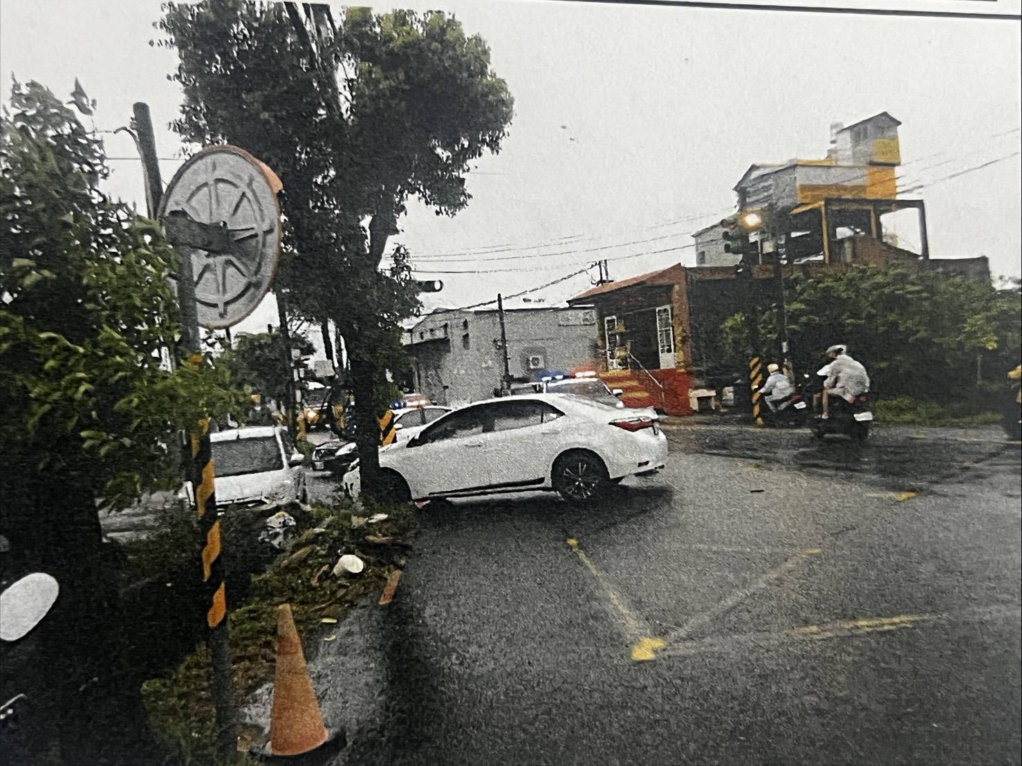 吸ㄎ一ㄤ了!八德男毒駕肇逃自撞 車內查獲依托咪酯 881985 0