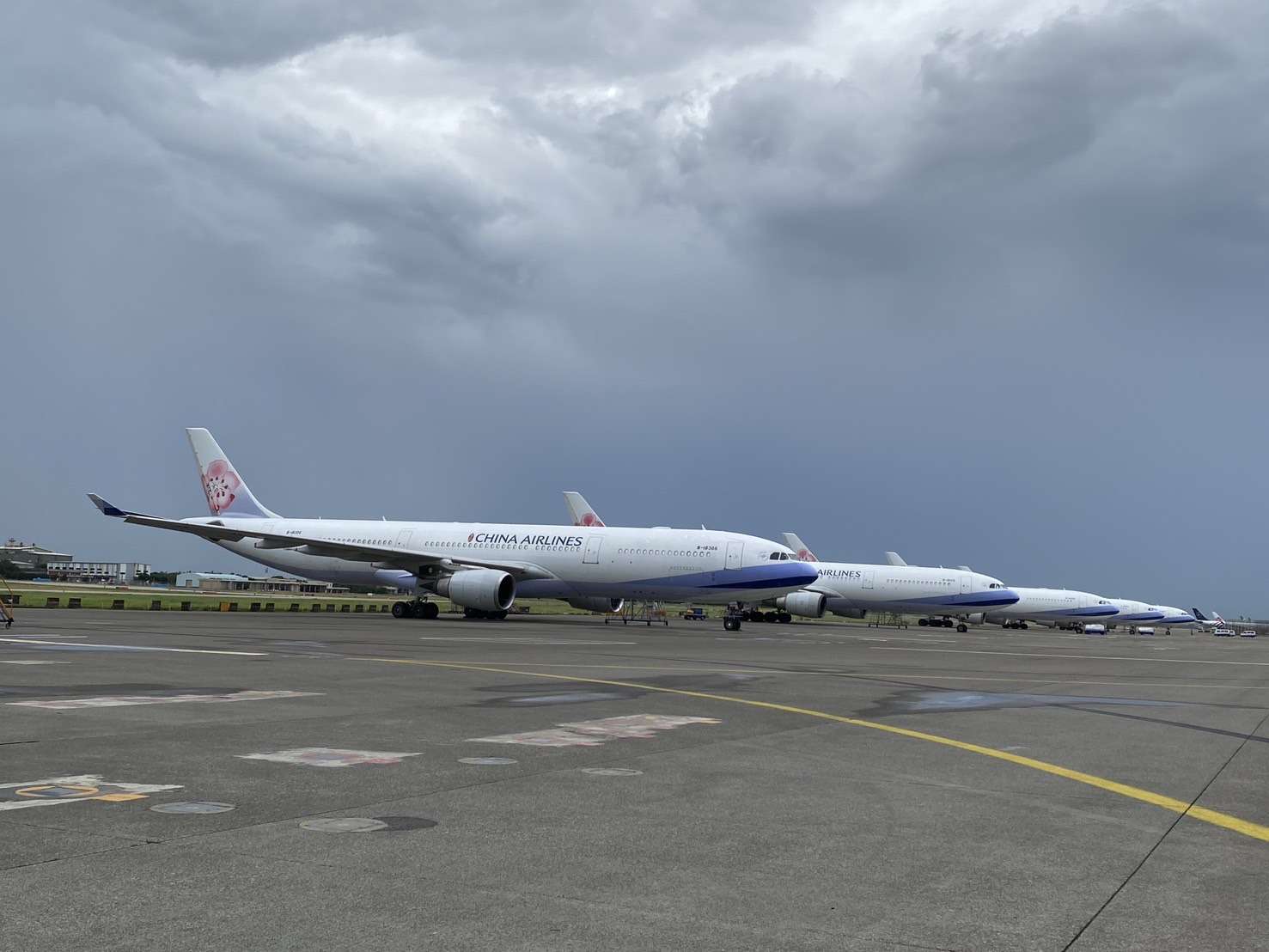 強勁風力、雨勢持續 桃機提醒旅客「這件事」 s96f9
