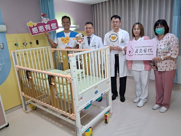 ▲雲林兒科資源再升級，林思宏X5醫師慈善基金會捐贈16床兒科病床，提升病童照護品質。(記者劉春生攝)