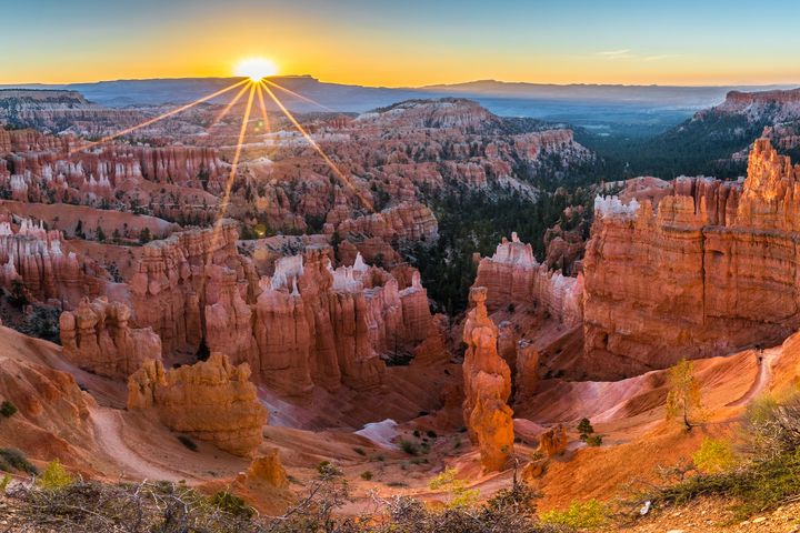 布萊斯峽谷國家公園以稱為「巫毒」Hoodoos 的石塔景觀著稱。 圖:shutterstock/來源