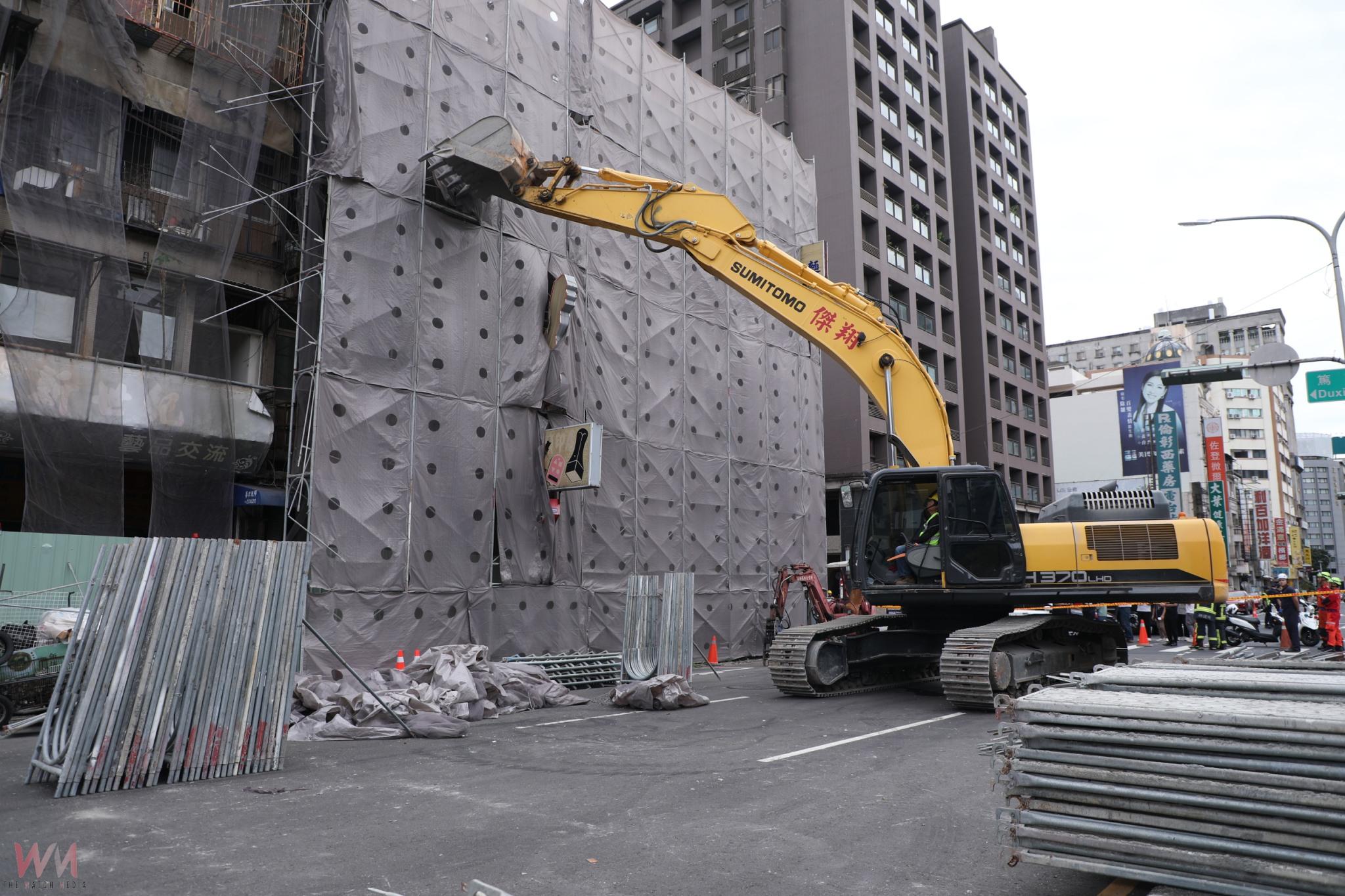 中央市場鷹架倒塌　中市府勒令停工依法開罰18萬元