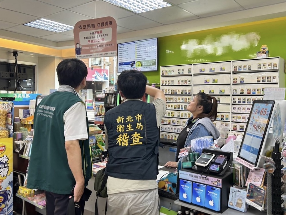加熱菸開賣爭議 李禮仲:未依法行政、嚴重破壞程序正義 232 cnews124251023a04