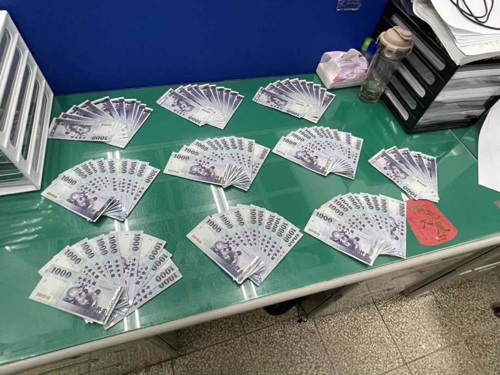 假「普發現金」騙術再升級!嘉義婦誤信假檢警寄出存摺 慘遭盜領51萬