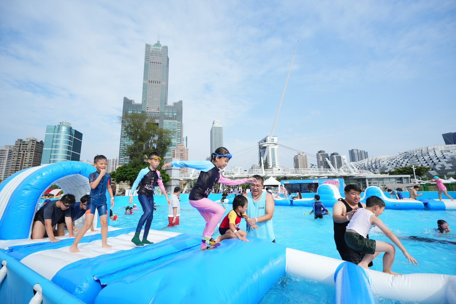 海洋派對星光水岸公園登場 陳其邁邀請民眾體驗海洋城市熱情與魅力