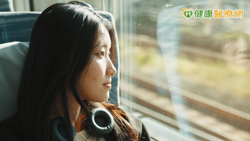 內在安全感哪裡找?用「心理學OK繃」度過急性分手期