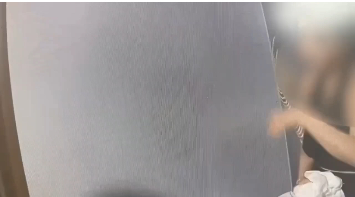 高雄護膚店號稱小姐白皙童顏巨乳! 警突襲查獲3組男女活春宮 