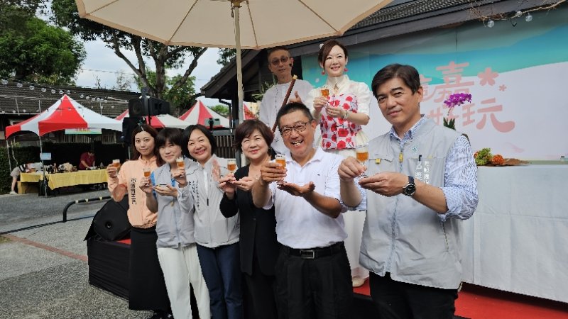 「這嘉最好玩・商圈FUN遊市集」 吸引來自各地遊客前來體驗 現場熱鬧非凡