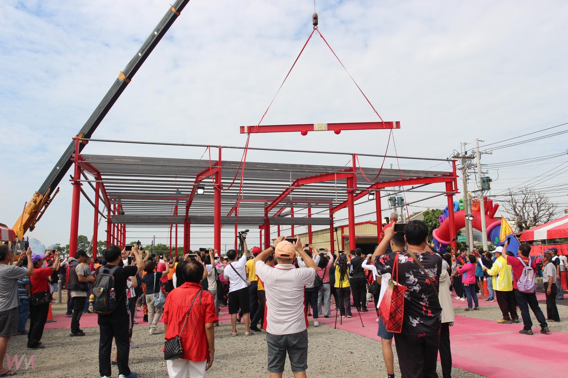 雲林六房媽五間厝股紅壇上樑 張麗善等扶樑共祈工程順遂 - https://www.watchmedia01.com
