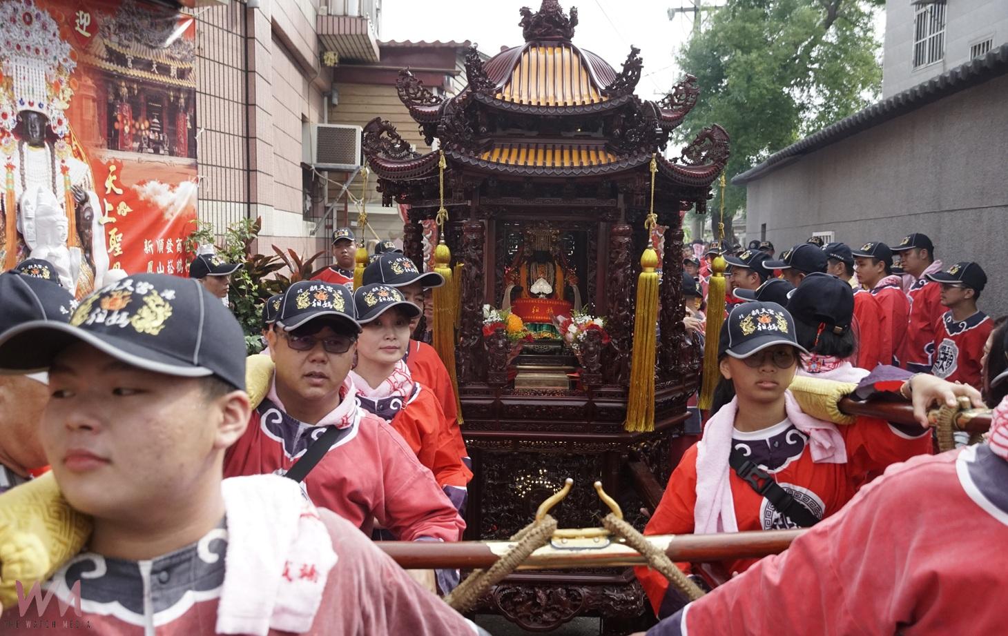 (有影片)/北港媽祖百年首度繞境鎮郊三里 扶朝等三庄頭齊心迎接祖媽聖駕 - https://www.watchmedia01.com