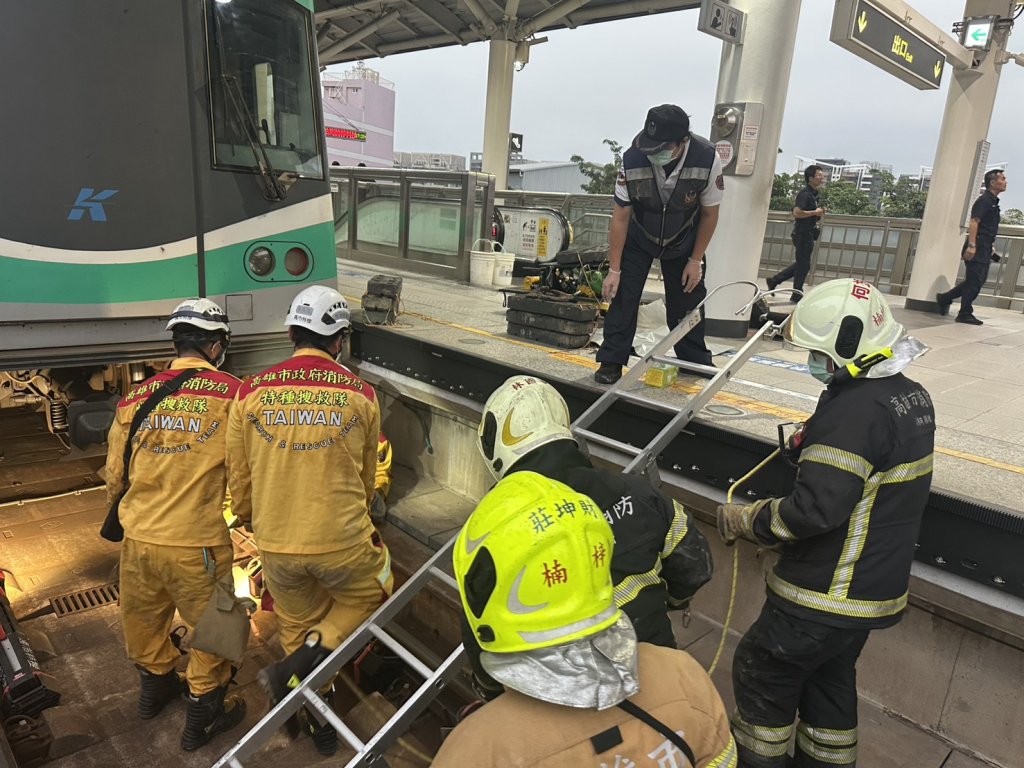 快訊／18歲女落軌遭輾斃…高雄捷運「班次大亂」緊急加密班距疏運