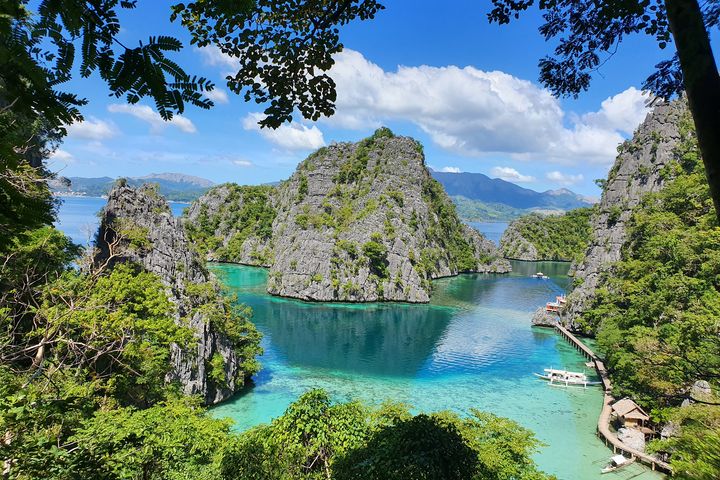 巴拉望科隆四季宜人,水質清澈還有海底軍艦遺跡。 圖:菲律賓觀光部/提供