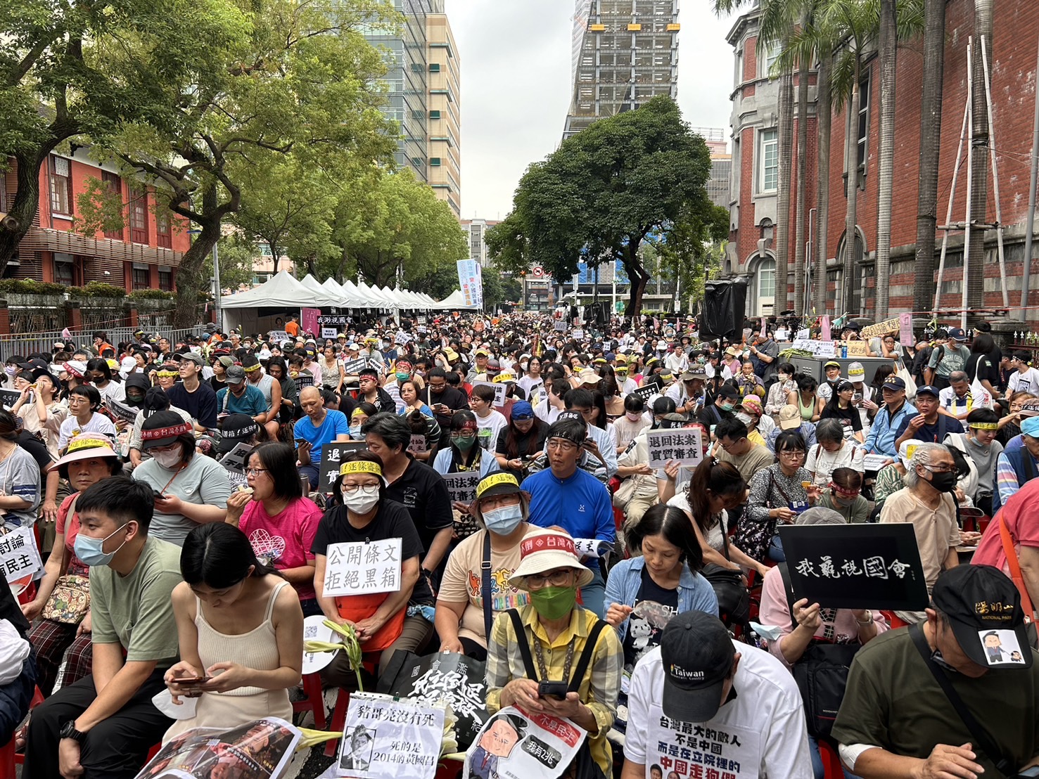 【中正一好辛苦2-1】遇陳抗常領「星光票」站足20小時 基層警最怕重演太陽花事件 218 【中正一好辛苦2-1】遇陳抗常領「星光票」站足20小時 基層警最怕重演太陽花事件 217