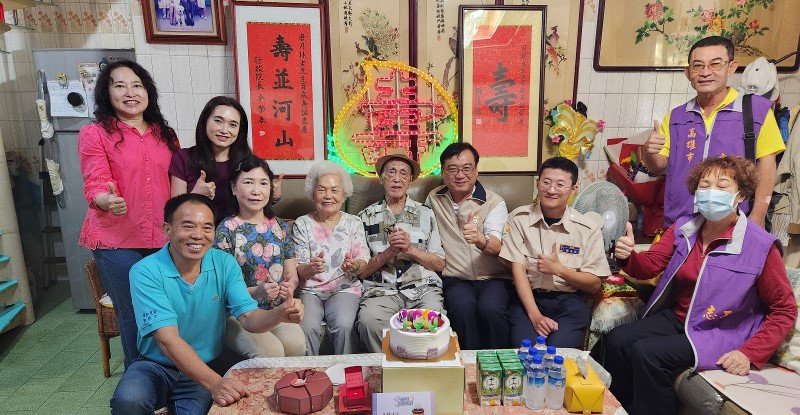 百歲榮民長輩賀嵩壽 高雄市榮服處歡慶生