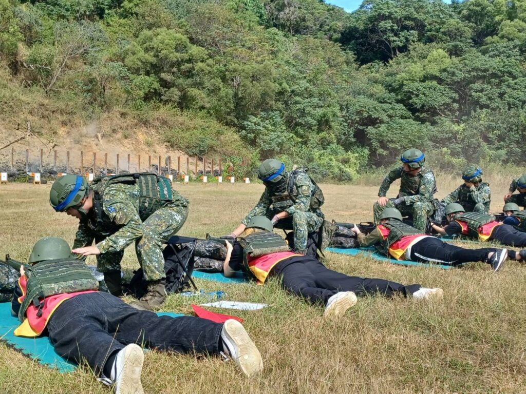 提升城市防衛戰力 中市府召訓515名備役替代役強化射擊訓練 13 %E6%9B%BF%E4%BB%A3%E5%BD%B9%E5%82%99%E5%BD%B9%E5%BD%B9%E7%94%B7%E5%AF%A6%E5%BD%88%E5%B0%84%E6%93%8A%E8%A8%93%E7%B7%B4 0