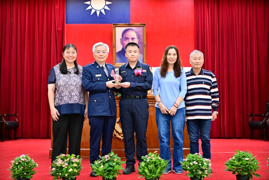 警署舉行114年度績優交通警察及交通義勇警察表揚大會 26 %E4%B8%89 5 17