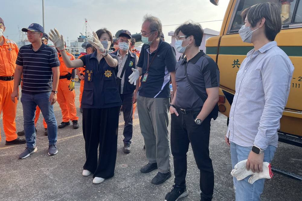 差點被闖關 雄檢指揮保三總隊成功攔截私運肉品及菸品 250 差點被闖關 雄檢指揮保三總隊成功攔截私運肉品及菸品 249