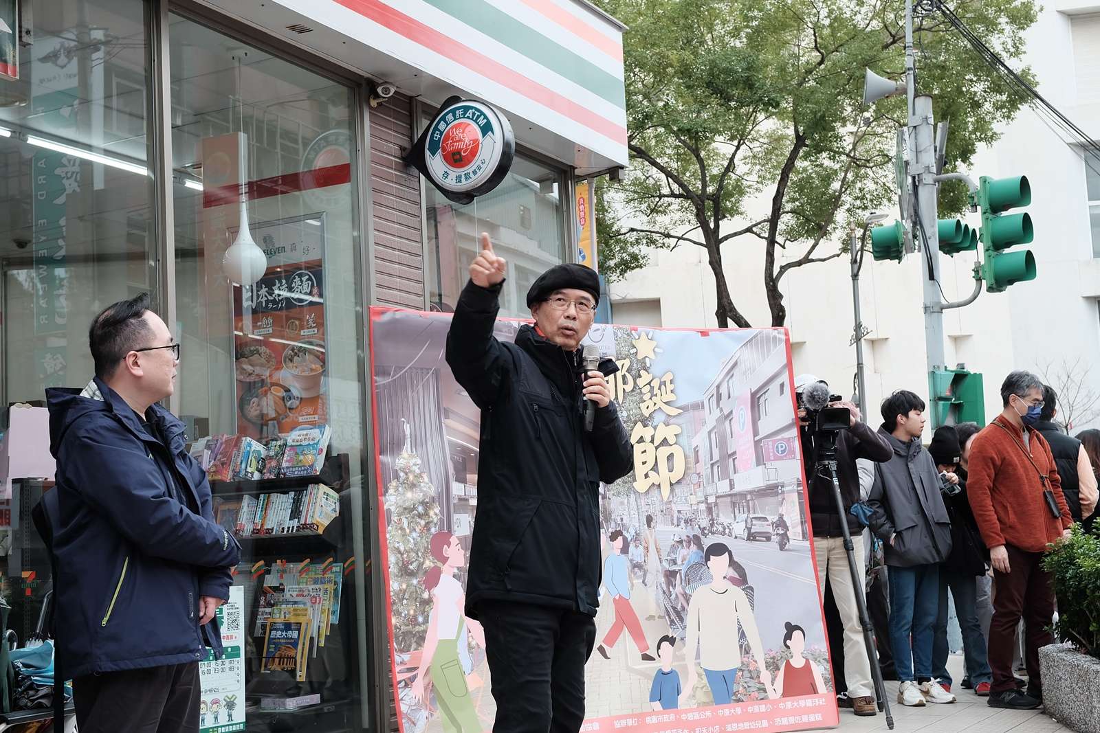 改善中壢中北路人行環境 中原大學獲《天下雜誌》年度影響力獎入圍肯定 03 中原大學設計學院院長趙家麟圖中致詞者積極推動中北路人行環境改善,入圍《天下雜