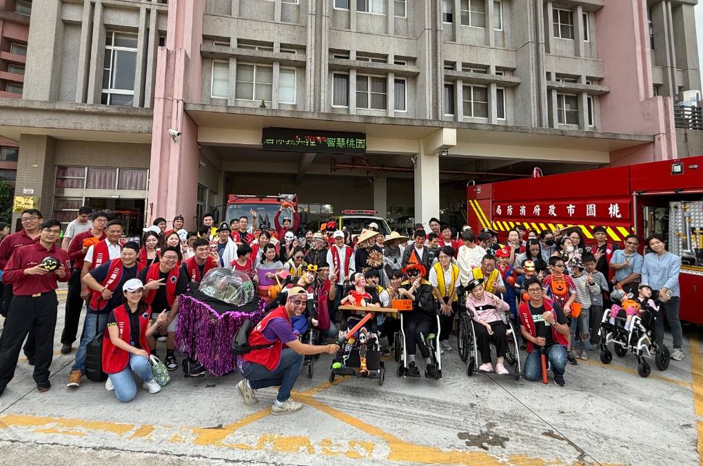 桃消茄苳分隊攜手八德教養院 萬聖節活動溫馨登場 1395446 0
