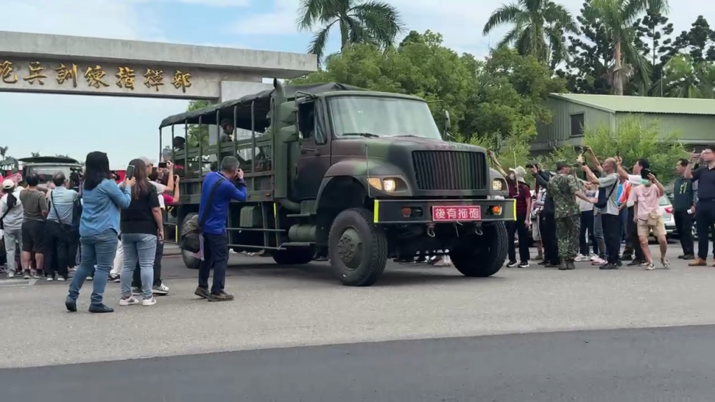 駐守永康73年砲校!最後一批官兵遷移關廟 黃偉哲:守護城市的英雄