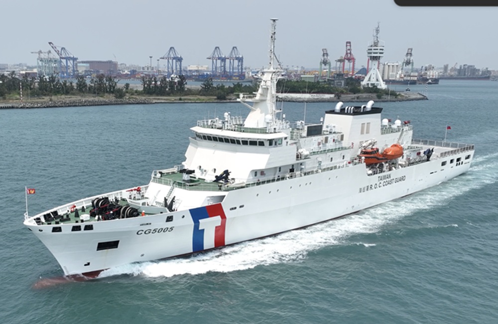 海巡4艘旗艦到齊 首艘原住民族名西拉雅巡護船命名下水 233 cnews204251101a03