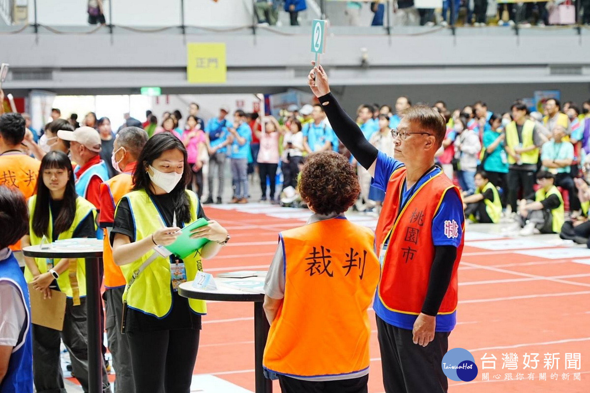 桃園環保志工隊參加全國環保競賽大放異彩，勇奪4項特優寫下榮耀。<br /><br /> 