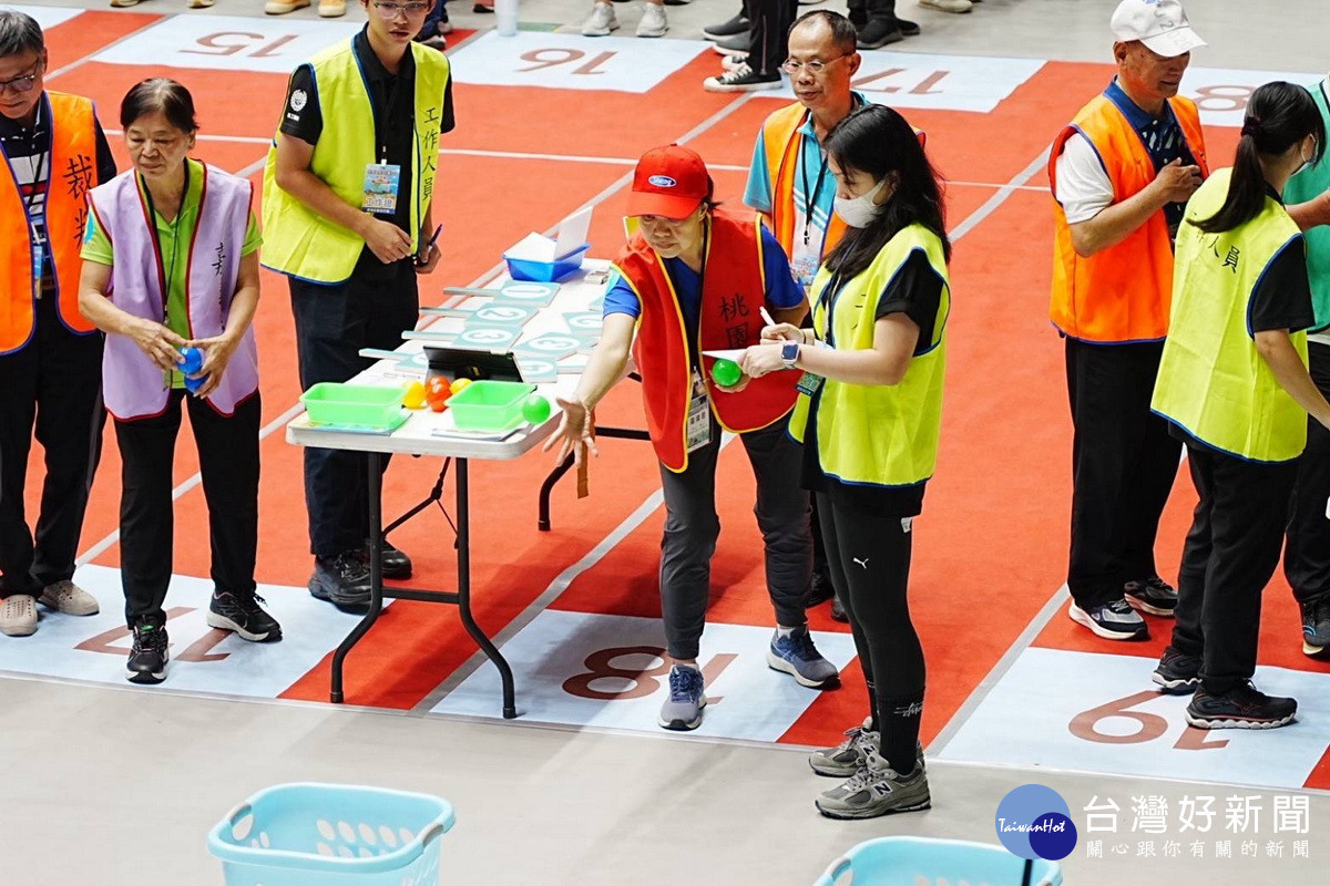 桃園環保志工隊參加全國環保競賽大放異彩，勇奪4項特優寫下榮耀。<br /><br /> 